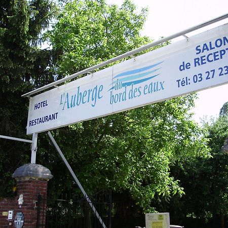 Auberge Du Bord Des Eaux - Demi-Pension Assuree Sur Reservation Saint-Amand-les-Eaux Exterior foto