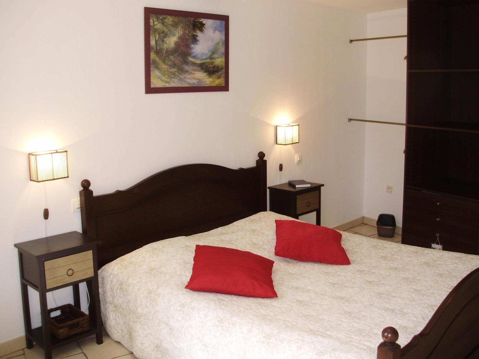 Auberge Du Bord Des Eaux - Demi-Pension Assuree Sur Reservation Saint-Amand-les-Eaux Exterior foto